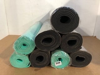 8 X HIIT YOGA MATS IN BLACK AND GREEN: LOCATION - G4