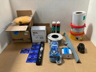 QTY OF ASSORTED HARDWARE ITEMS TO INCLUDE SIA FLEXIBLE VENTING KIT: LOCATION - WH1