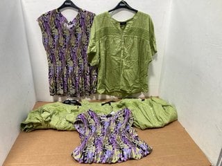 7 X WOMEN'S KLASS GREEN SHORT SLEEVED T SHIRTS IN VARIOUS SIZES TO INCLUDE KLASS PURPLE PRINT HEM TOP UK SIZE XL: LOCATION - G8