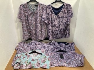 7 X WOMEN'S ASSORTED ANNA ROSE T SHIRTS IN VARIOUS SIZES TO INCLUDE ANNA ROSE PURPLE PRINT T SHIRT UK SIZE L: LOCATION - G9