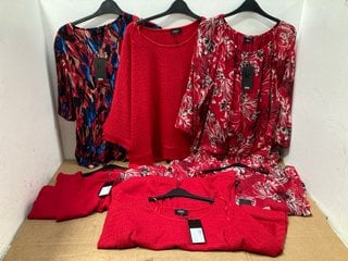 7 X ASSORTED WOMEN'S KLASS CLOTHING IN VARIOUS SIZES TO INCLUDE KLASS RED SHORT SLEEVED TOP UK SIZE L: LOCATION - G10