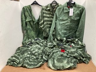 8 X ASSORTED WOMEN'S CLOTHING IN VARIOUS SIZES TO INCLUDE KLASS DENIM JACKET IN GREEN UK SIZE 16: LOCATION - G11