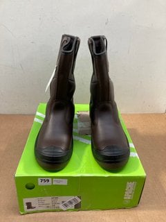 APACHE INDUSTRIAL WORKWEAR BROWN LEATHER BOOTS UK SIZE 12: LOCATION - F15