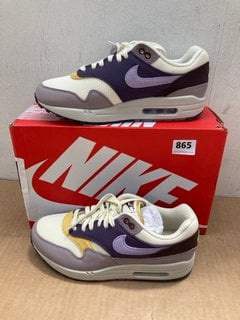 WOMENS NIKE AIR MAX 07 TRAINERS IN PURPLE AND BEIGE UK SIZE 6.5: LOCATION - F10