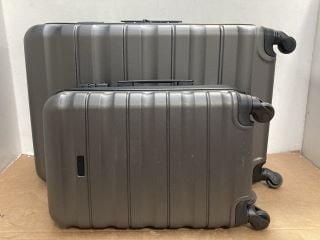 JOHN LEWIS & PARTNERS LARGE COMBINATION LOCK HARD SHELL SUITCASE IN BLACK TO INCLUDE JOHN LEWIS & PARTNERS SMALL BLACK HARD SHELL SUITCASE: LOCATION - F8