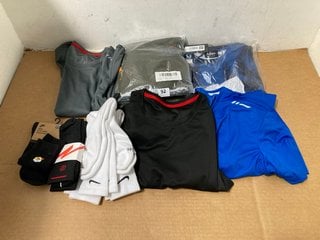 QTY OF ASSORTED MEN'S CLOTHING IN VARIOUS SIZES TO INCLUDE MCKENZIE SWIRL T-SHIRT AND SWIM SHORT SET UK SIZE M: LOCATION - WH3