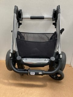 MAMAS & PAPAS BABY STROLLER IN BLACK: LOCATION - F4