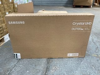 SAMSUNG CRYSTAL UHD 43'' TV: LOCATION - A1