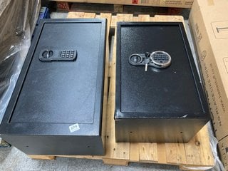 2 X ASSORTED BLACK LOCKABLE SAFES: LOCATION - A6