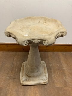 (COLLECTION ONLY) DECORATIVE STONE BIRD BATH WITH SCROLL DETAIL & SQUARE BASE: LOCATION - B3