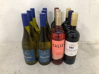 12 X ASSORTED BOTTLES OF WINE TO INCLUDE CARMEN PREMIER RESERVA FUME BLANC 2022 WHITE WINE 75CL 12.5% ALC VOL (WE OPERATE A CHALLENGE 25 POLICY. 18+ ID MAY BE REQUIRED UPON COLLECTION/DELIVERY, E.G.