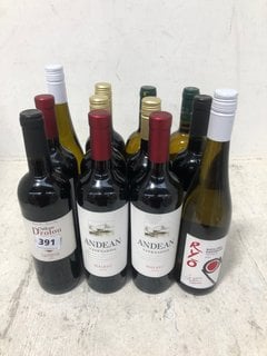 12 X ASSORTED BOTTLES OF WINE TO INCLUDE CHÂTEAU DROLOU CORBIERES 2022 RED WINE 75CL 13.5% ALC VOL (WE OPERATE A CHALLENGE 25 POLICY. 18+ ID MAY BE REQUIRED UPON COLLECTION/DELIVERY, E.G. A VALID PAS