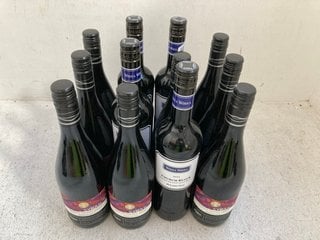 12 X BOTTLES OF ASSORTED WINES TO INCLUDE SYRAH RESERVA PRIVADA 2022 75CL ALC 13% (WE OPERATE A CHALLENGE 25 POLICY. 18+ ID MAY BE REQUIRED UPON COLLECTION/DELIVERY, E.G. A VALID PASSPORT OR PHOTO DR