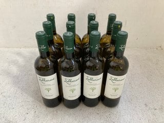 12 X BOTTLES OF SAVATIANO DRY WHITE WINE 75CL ALC 12% (WE OPERATE A CHALLENGE 25 POLICY. 18+ ID MAY BE REQUIRED UPON COLLECTION/DELIVERY, E.G. A VALID PASSPORT OR PHOTO DRIVING LICENCE.): LOCATION -