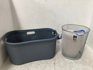 3 X ASSORTED HOUSE HOLD ITEMS TO INCLUDE LARGE PLASTIC LAUNDRY BASKET IN GREY: LOCATION - H15