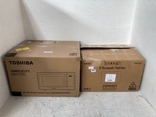 2 X ASSORTED TOSHIBA AND RUSSELL HOBBS MICROWAVE/MICROWAVE OVENS: LOCATION - G12