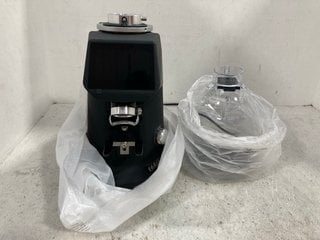 FIORENZATO COFFEE GRINDER WITH DOSER: LOCATION - F7