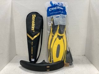 SENSTON ARMOR SET OF 2 RACKETS TO INCLUDE CRESSI REACTION PRO FLIPPERS IN YELLOW AND BLACK SIZE: 8 - 9: LOCATION - F10