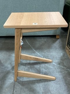 JOHN LEWIS & PARTNERS NOTCH LAP TOP TABLE IN LIGHT OAK FINISH: LOCATION - A5