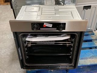 HISENSE BUILT IN SINGLE ELECTRIC OVEN : MODEL BI64211PX: LOCATION - B10