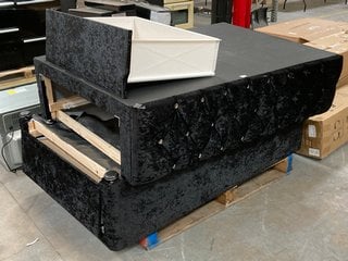 KING SIZE STORAGE DRAWER DIVAN BASE IN CRUSHED VELVET STYLE BLACK FABRIC: LOCATION - C9