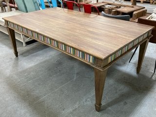 RUSTIC 6 - 8 SEATER DINING TABLE IN MULTI STRIPE/ VARNISH OAK: LOCATION - D7