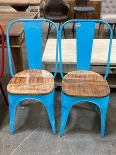 2 X METAL DINING CHAIRS WITH WOODEN SEATS IN LIGHT BLUE: LOCATION - D7