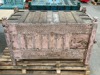 ANTIQUE LARGE PINK CHEST: LOCATION - D7