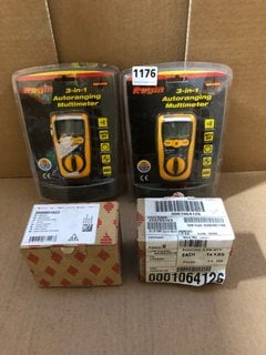 4 X ASSORTED ITEMS TO INCLUDE REGION 3 IN 1 AUTORANGING MULTIMETER: LOCATION - AR4