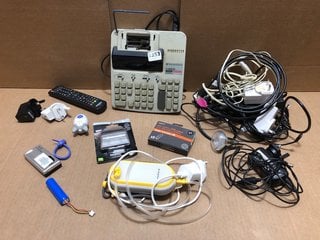 QTY OF ASSORTED ITEMS TO INCLUDE VARIOUS CABLES: LOCATION - BR12