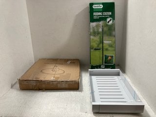 QTY OF ASSORTED GARDEN ITEMS TO INCLUDE GARDMAN FEEDING STATION: LOCATION - BR17