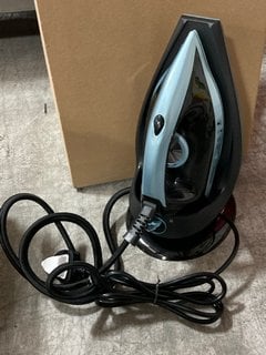 BELDRAY MEGA STEAM PRO STEAM IRON: LOCATION - CR3