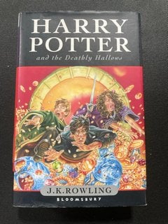 A FIRST EDITION BY J.K. ROWLING, HARDBACK WITH DUST WRAPPERS, "HARRY POTTER AND THE DEATHLY HALLOWS": LOCATION - CR8