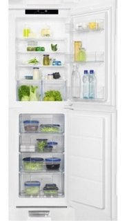 ZANUSSI LOW FROST INTEGRATED FRIDGE FREEZER : MODEL ZZNNN18FS5 - RRP £569: LOCATION - B3