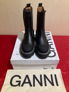 GANNI S1899 CLEATED MID CHELSEA BOOTS IN BLACK - UK SIZE 6 - RRP £335: LOCATION - LUXURY