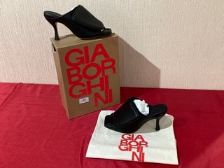 GIA BORGHINI WOMENS GIA 2 LEATHER HEELED MULES IN BLACK - UK SIZE 6 - RRP £310: LOCATION - LUXURY