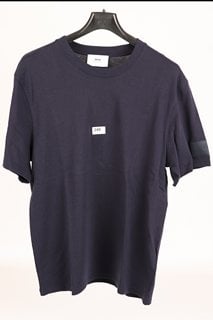 AMI FADE OUT COTTON JERSEY T-SHIRT IN NAVY - UK SIZE X-LARGE - RRP £140: LOCATION - LUXURY