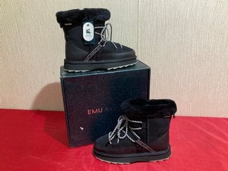 EMU AUSTRALIA BLURRED BOOTS IN BLACK - UK SIZE 6 - RRP £189: LOCATION - LUXURY