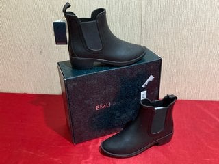 EMU AUSTRALIA GRAYSON RAIN BOOTS IN BLACK - UK SIZE 5 - RRP £79: LOCATION - LUXURY