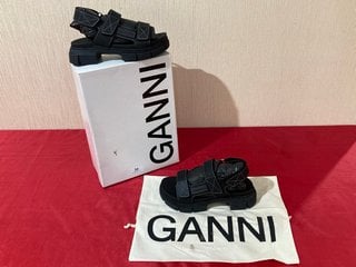 GANNI S1555 RECYCLED RUBBER VELCRO SANDALS IN BLACK - UK SIZE 4 - RRP £180: LOCATION - LUXURY