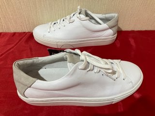 WHISTLES RAIFE MINIMAL TRAINERS IN WHITE - UK SIZE 7 - RRP £139: LOCATION - LUXURY