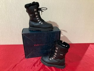 EMU AUSTRALIA COMORO 2.0 LEATHER LACE UP BOOTS IN BLACK - UK SIZE 4 - RRP £199: LOCATION - LUXURY