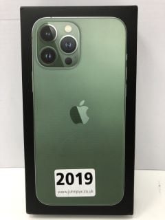 APPLE IPHONE 13 PRO MAX 256GB SMARTPHONE IN GREEN: MODEL NO A2643 (WITH BOX & CHARGE CABLE) [JPTN41902]. THIS PRODUCT IS FULLY FUNCTIONAL AND IS PART OF OUR PREMIUM TECH AND ELECTRONICS RANGE