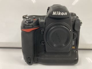 NIKON DIGITAL D3S (BODY ONLY) CAMERA (ORIGINAL RRP - £420) IN BLACK: MODEL NO NKR-D3S(B, UNIT ONLY WITH BATTERY PACK (NO LENS & CABLES)) [JPTB4741]