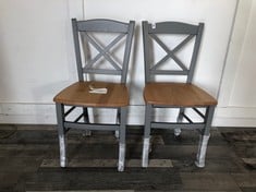 2 X JOHN LEWIS & PARTNERS WOODEN DINING CHAIRS : LOCATION - FLOOR(COLLECTION OR OPTIONAL DELIVERY AVAILABLE)