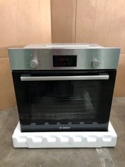 BOSCH BUILT IN SINGLE OVEN: LOCATION - FLOOR(COLLECTION OR OPTIONAL DELIVERY AVAILABLE)