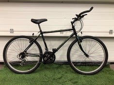 RALEIGH OUTLANDER GENTS RIGID FRAME MOUNTAIN BIKE, 20" FRAME, 26" WHEELS,21 SPEED THUMB SHIFT GEARS.:: LOCATION - FLOOR(COLLECTION OR OPTIONAL DELIVERY AVAILABLE)