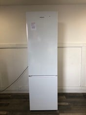 SAMSUNG FRIDGE FREEZER MODEL: RB38T602CWW RRP £749: LOCATION - BOOTH(COLLECTION OR OPTIONAL DELIVERY AVAILABLE)