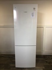 BOSCH FRIDGE FREEZER MODEL: KG KGEE40A RRP £899: LOCATION - BOOTH(COLLECTION OR OPTIONAL DELIVERY AVAILABLE)