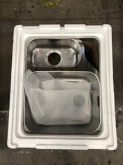 FRANKE KITCHEN SINK RRP £684: LOCATION - FLOOR(COLLECTION OR OPTIONAL DELIVERY AVAILABLE)